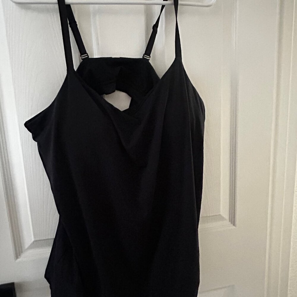 Under Armour Women's Black Tank (L)